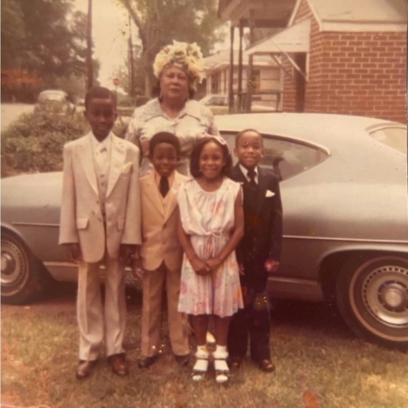 ✨✨Wanna be in the know?! Like this flyer to know when I’m going live ✨✨ - Picture 15 of 16